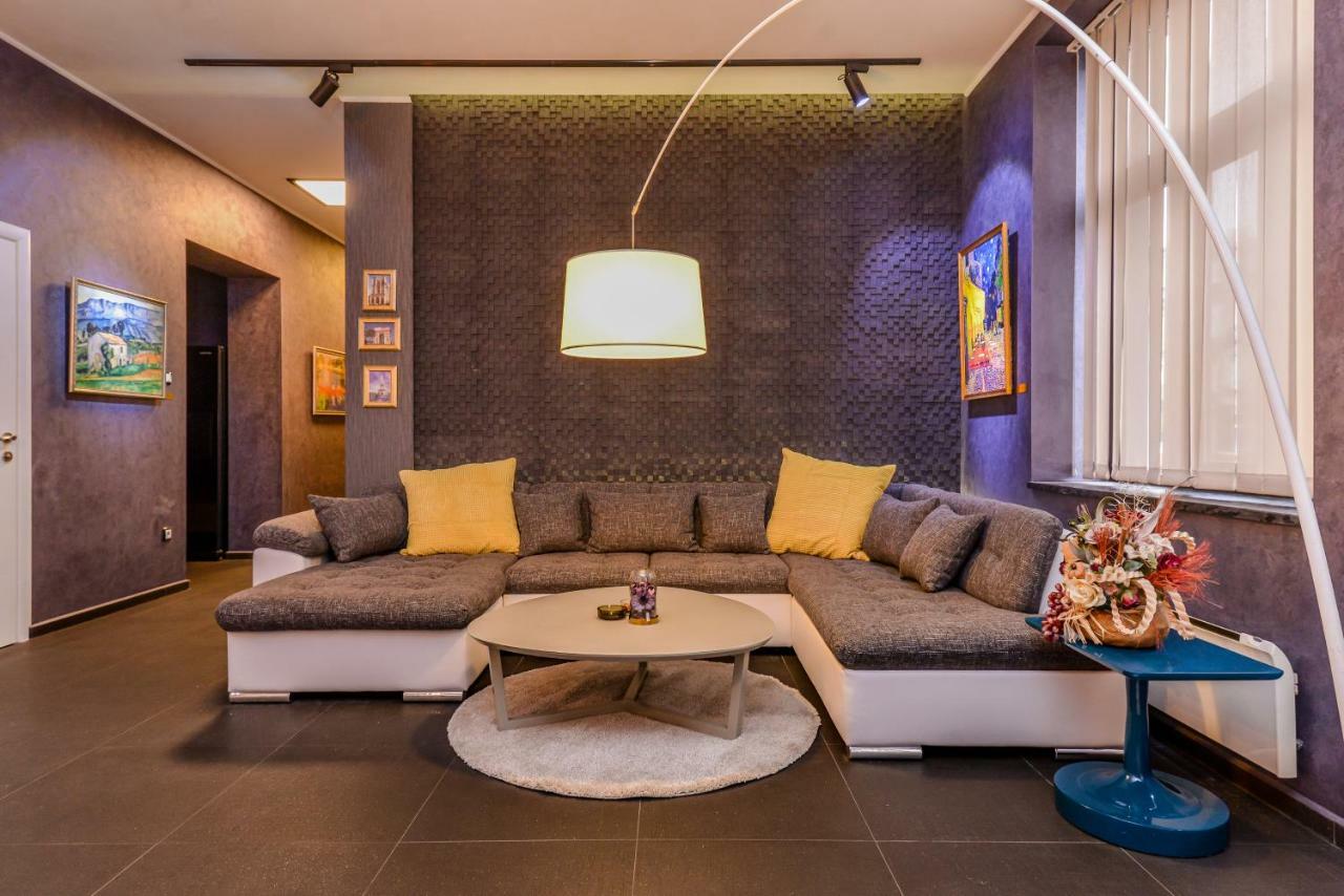 Champs-Elysees Sofia 2-Bdr, 2-Bthr Tsar Simeon Suite By Flat Mаnager Sófia Exterior foto